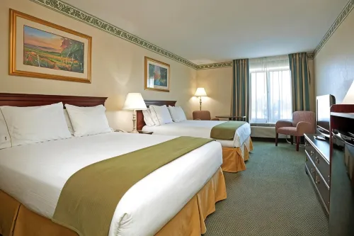 Holiday Inn Express & Suites Kernersville South