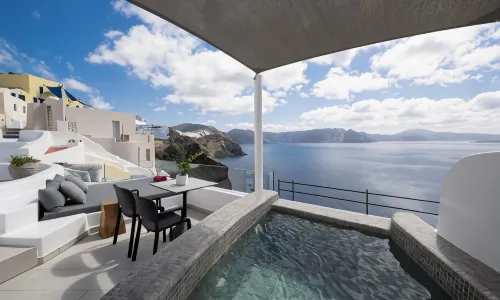 Virginia's Cave Villas