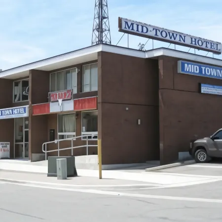 Residence Inn Montreal Midtown Отели рядом с достопримечательностью «Centre for Structural and Functional Genomics»