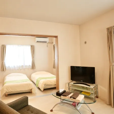 Rainbow Terrace Отели рядом с достопримечательностью «Futenma-gu»