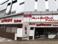 Hotel Ambika Palace 住宿飯店