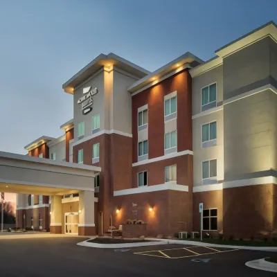 هوموود سويتس باي هيلتون كالامازو-بورتادج Hotels near Air Zoo Aerospace & Science Museum