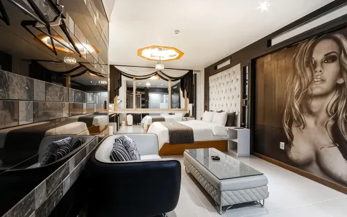 Yeosu M Drive-in Self Check-in Motel