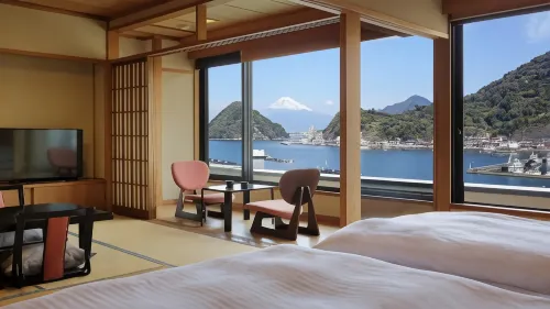 伊豆三津濱松濤館