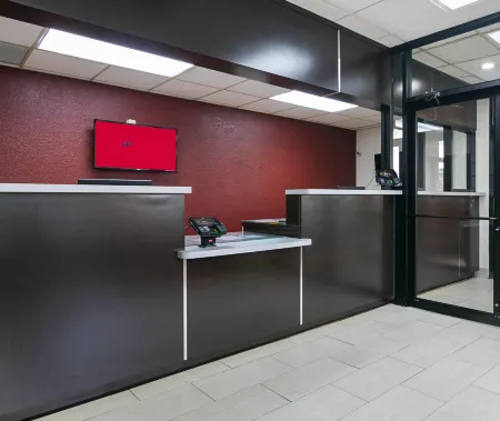 Red Roof Inn Forsyth