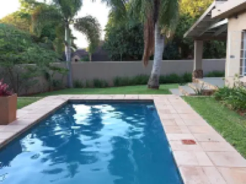 Snl Guesthouse at Visarend Hoteles en Malelane