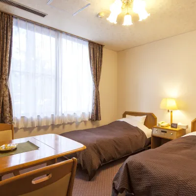 Hotel Seikoen Hotels near Shinkyō Bridge