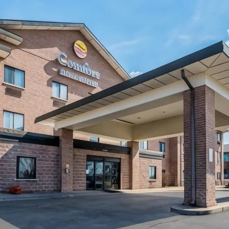 Comfort Inn & Suites Lees Summit - Kansas City