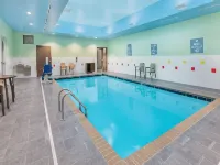 La Quinta Inn & Suites by Wyndham Jackson/Cape Girardeau Hotels in Cape Girardeau County