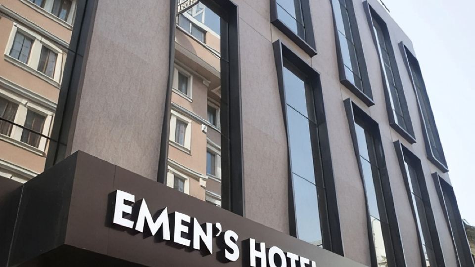 Emens Hotel