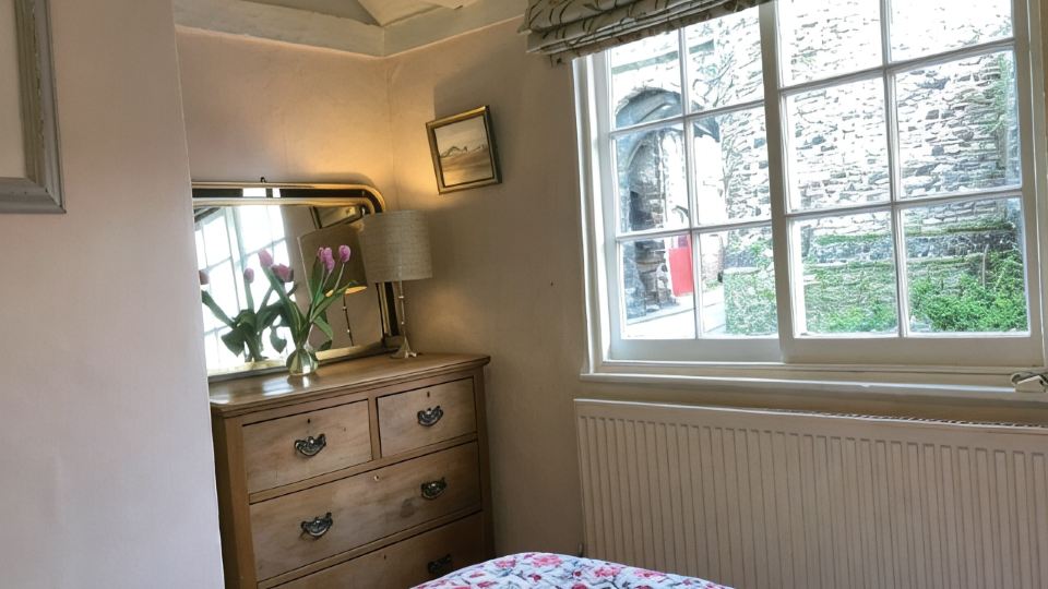 Landgate Cottage is opposite the 14th Century entrance to historic Rye town