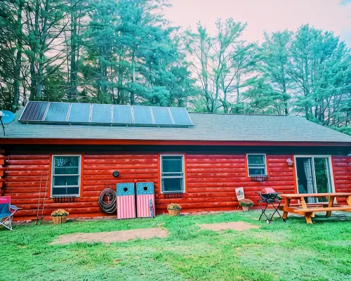 Cozy 2-bedroom cabin in welcoming Sangerville with WiFi Hotels in Piscataquis County