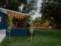 Updated cozy farmhouse Hotels in Richfield