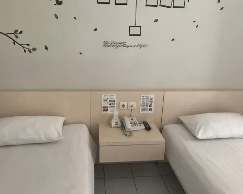 Hotel SWK 95 Hotel di Kecamatan Wonocolo