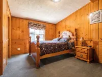 The Deer Cabin at the Riviera Resort in Neillsville, Wisconsin! Hotels in Dewhurst