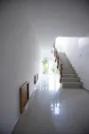 Beautiful 2 bedroom unit, free wifi, pool 3 minutes walk from beach - 2 ดาว