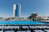 Riviera - Pools