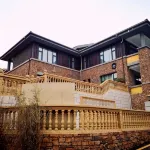 Yue Four Season Resort Center
