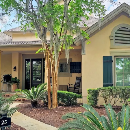 Live Oaks Cottage - Golf Course Views & Lowcountry Charm in Bluffton, SC