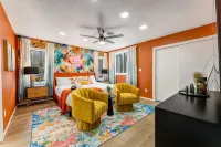 HUGE 5BR Private Pickleball, Basketball, Theater! - 4-Star
