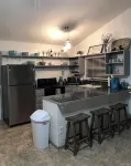 PET FRIENDLY MAIN STREET LOFT, WALKING DISTANTANCE TO OLD TOWN TOMBALL