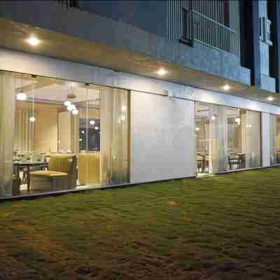 OnlyStay Peace Pavillion Others