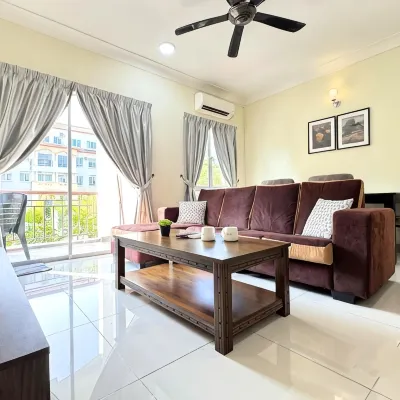 Desaru Tiara Waterpark Beach Resort 3-5PAX by BeeStay 鄰近迪沙魯海灘（Desaru Beach）的酒店