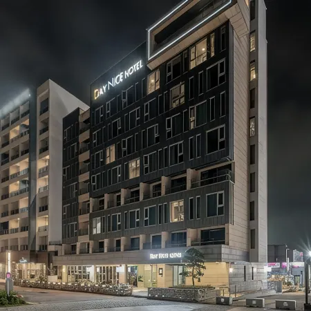 Daynice Hotel