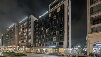 Daynice Hotel Отели в г. 