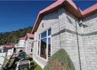 Village Live In Resort, Chail