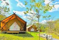 Mountain Moon Hot Spring Camp Site - Pet friendly