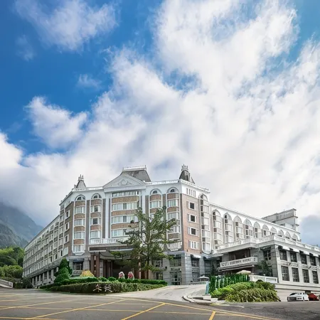 Le Midi Hotel Chitou Отели рядом с достопримечательностью «Парк Sun Link Sea»