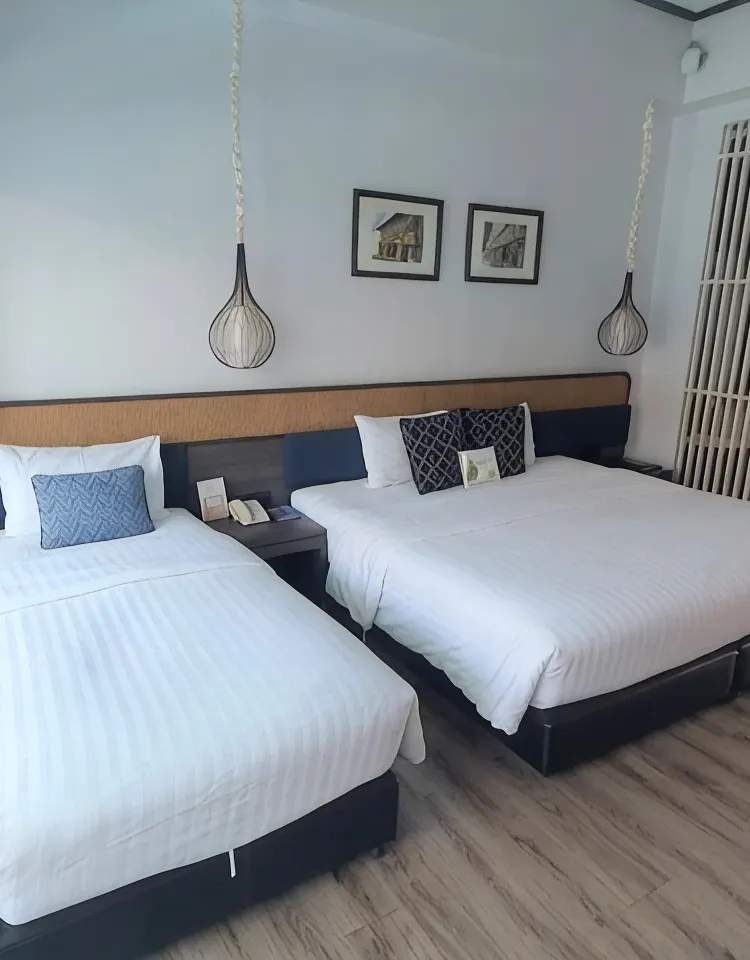 ห้องพักสำหรับสามท่านพร้อมวิวสระว่ายน้ำ