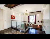 Royal Oak Hotel - Homestays