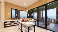 THE EMPIRE Hotels near Ham Ninh