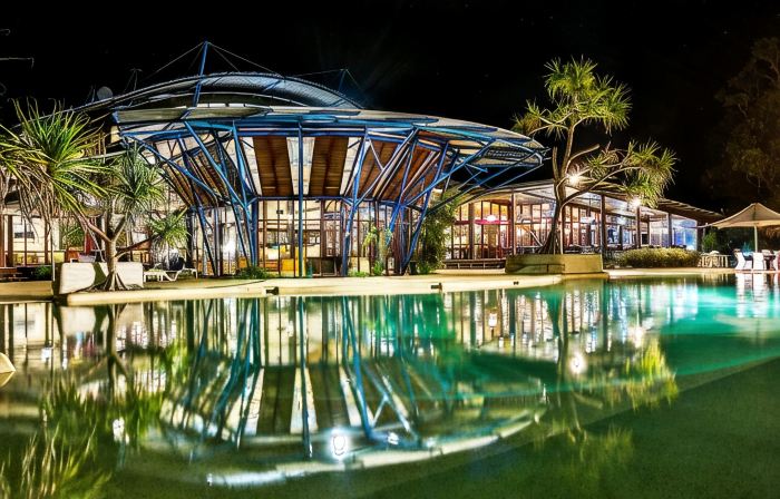 Kingfisher Bay Resort