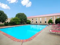 Ramada by Wyndham Murfreesboro Hotels in Murfreesboro