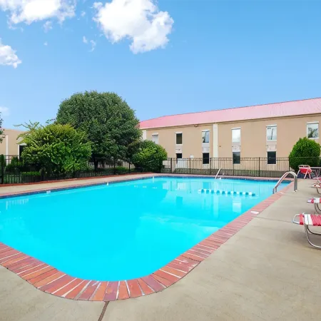 Ramada by Wyndham Murfreesboro