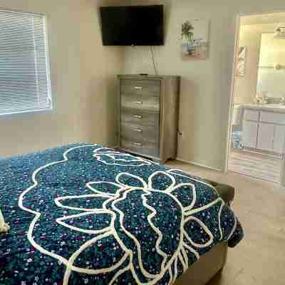 Endless Summer on the Beach Rooms
