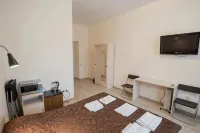 On Lebedeva 10V Mini-Hotel โรงแรมใกล้เรือนจำเครสตี้