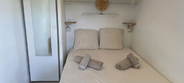 Appart Les Quilles / Plages 150 m T2 air-conditioned Hotels in Sète