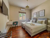 Villa Sissy sleeping up to 14 guests with large private pool - Prestige Villas - 4-Star