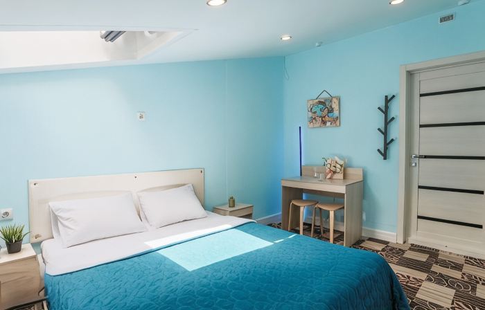 Gud Otel