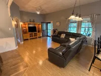 Spacious and comfortable 3-bedroom house in peaceful Somerset, KY. All amenities - 3-Star
