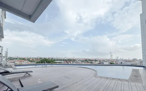 Tranquil 2BR for 3 Pax at Linden Apartment By Travelio - 3-Star