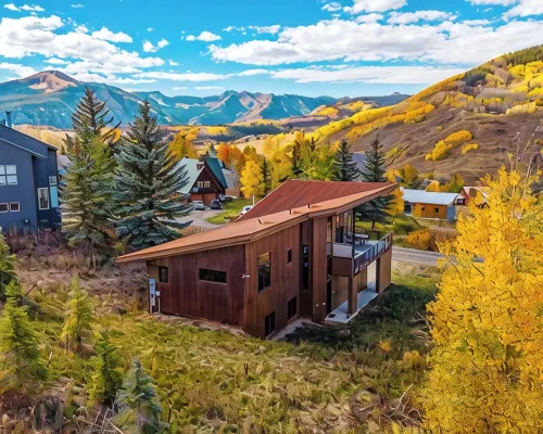 Crested Butte Mountain | Hot Tub, BBQ Area & Views マウント・クレスティド・ビュートのホテル