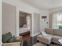 Cozy Dog-Friendly Boho Duplex Hoteles en Lakewood