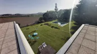 Gião house with private pool and large garden. We accept pets.