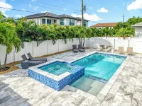 Luxurious 2023 New Construction — Executive Vacation Home Near Vanderbilt Beach