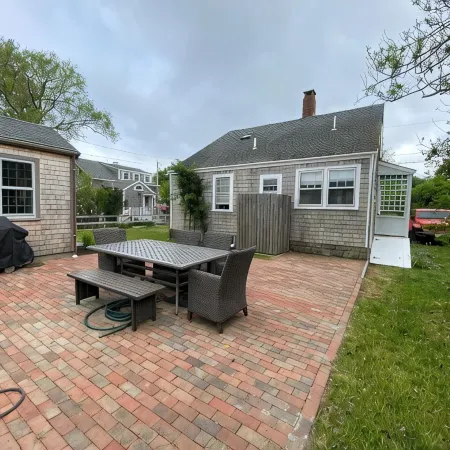 Charming Pet Friendly Cottage